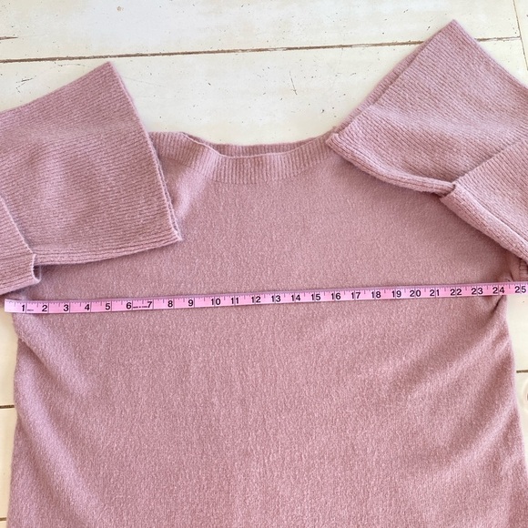 Umgee Tiered Ruffle Sleeve Sweater Women’s Medium Dusty Rose Soft Girly Feminine - Picture 3 of 8